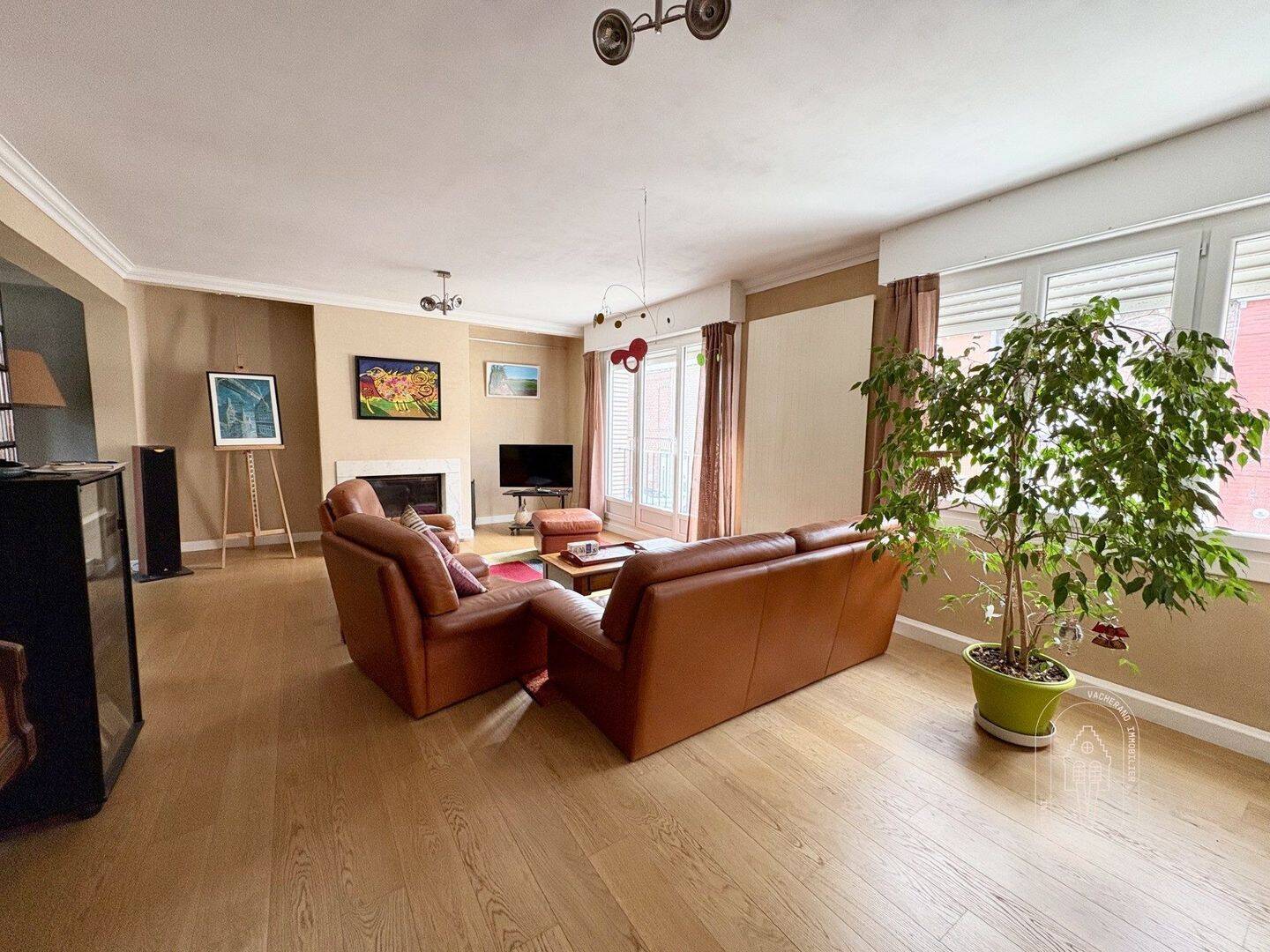 Appartement 5 pièces 151 m² · à La Madeleine · 150,7 m² · 399 000 €