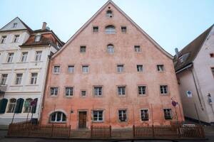 Charmantes, denkmalgeschütztes Wohn- und Geschäftshaus mit unverbaubarem Blick auf die Donau! – 93047 Regensburg – Vorschaubild 4