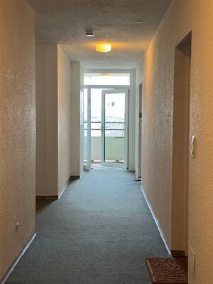 CO-City ** wirklich über den Dächern von CO ** EBK ** neu renoviert – 96450 Coburg – Vorschaubild 4
