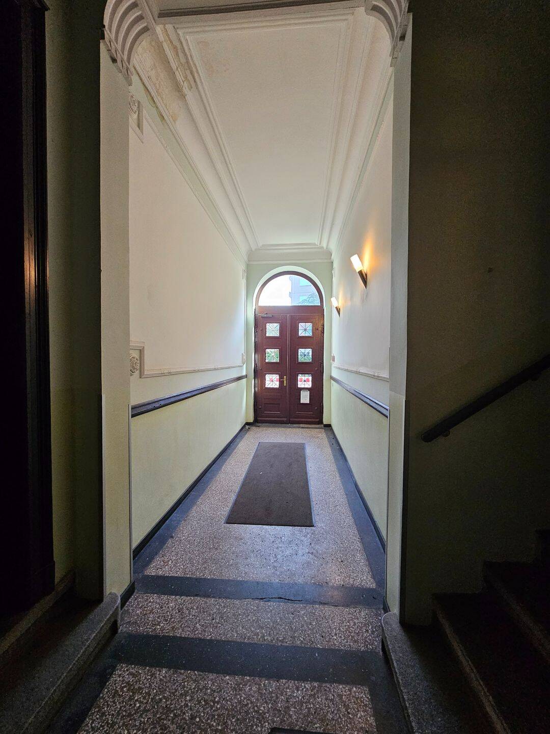 Repräsentative DG-Wohnung mit Galerie, ca. 64 m² WZ, Kamin, Gäste-WC, gr. Balkon, Lift – Leipzig – Vorschaubild 4