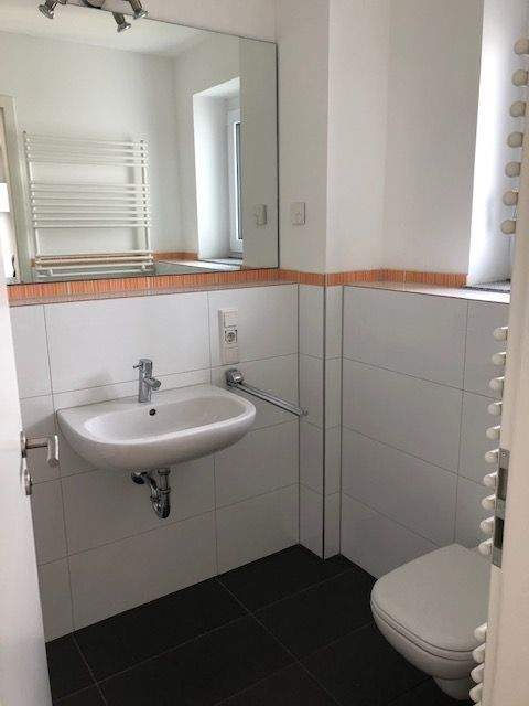 STUDENTEN/AZUBIS - helles 1 Zimmer Appartment möbliert - 90478 Nürnberg – Nürnberg – Vorschaubild 4