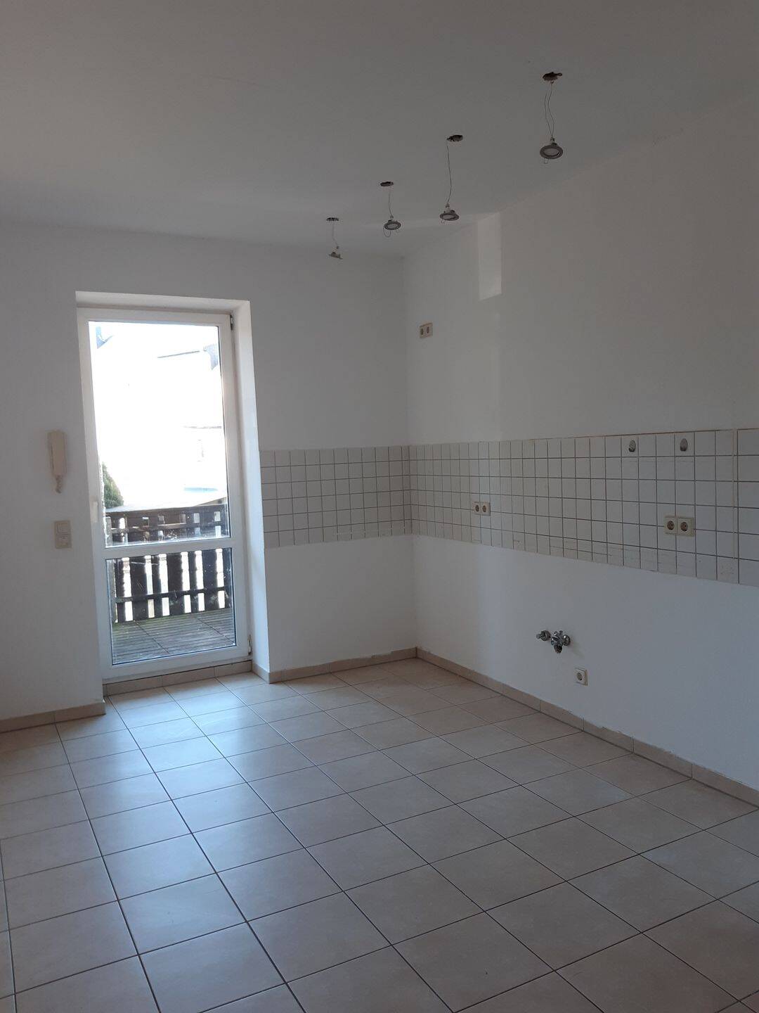 5-Zimmer mit 2 Bädern, 2 Balkonen, PKW-Stellplatz in Chemnitz-Ebersdorf – Chemnitz – Vorschaubild 9