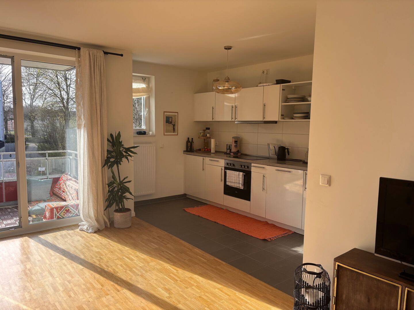 BEFRISTET 1.07-31.01 Möblierte 2-Zimmer-Wohnung+ Balkon – Hamburg – Vorschaubild 8