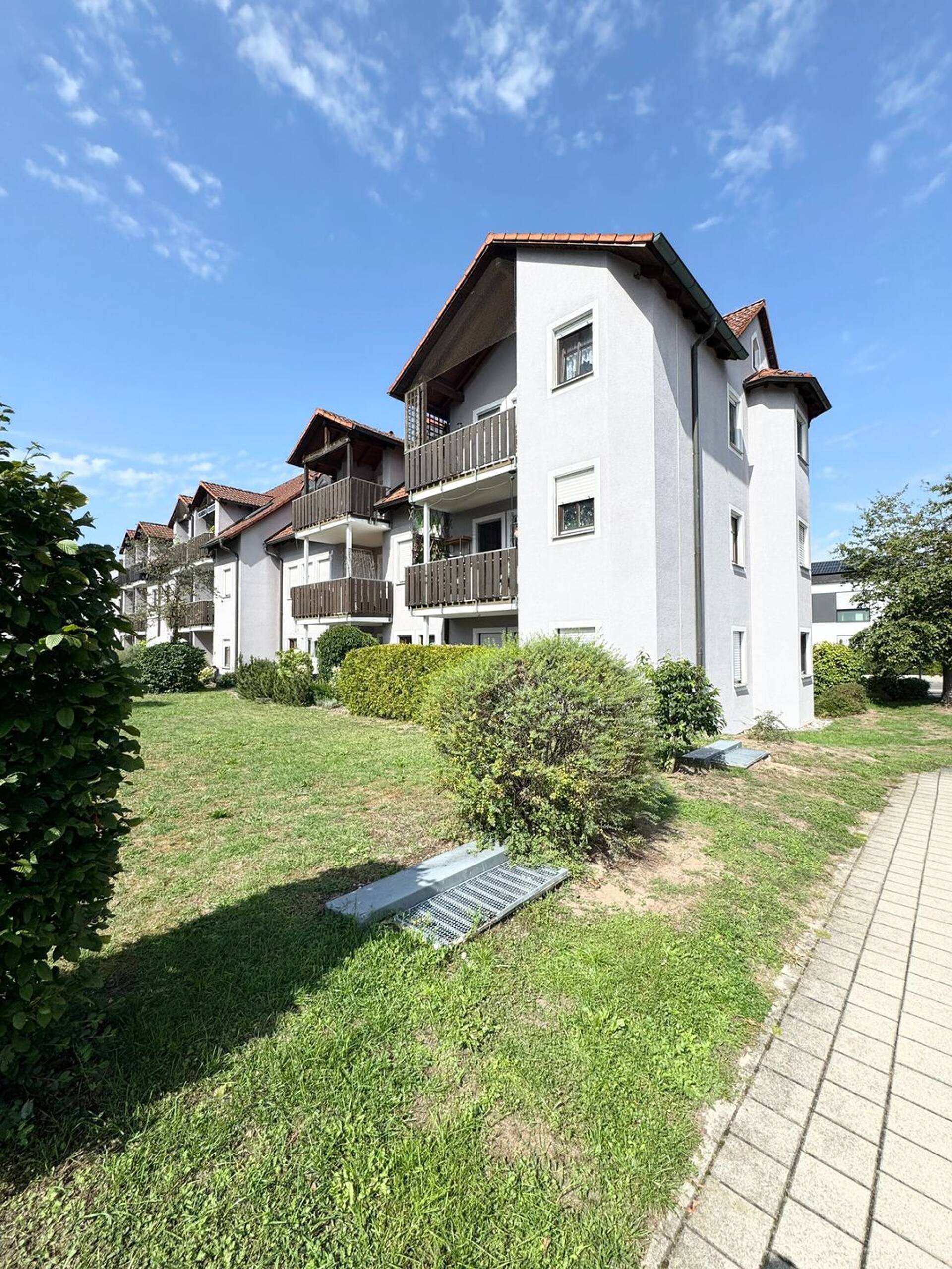 Dachgeschosswohnung in 91154 Roth mit 73 m² kaufen
