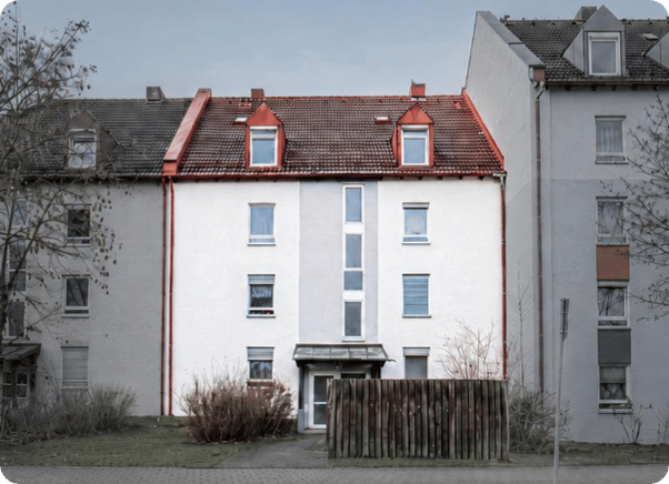 Rendite ist nicht alles. Die Lage bleibt. Mehrfamilienhaus mit 8 Einheiten.