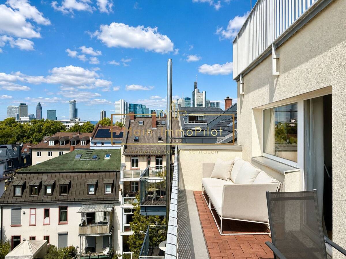 Penthouse-Highlight nahe Schweizer Platz mit sonniger Dachterrasse & Skylineblick – 60596 Frankfurt am Main – Bild 1 von 9