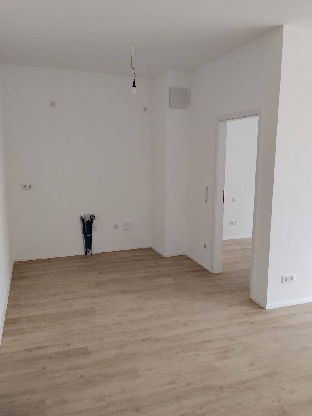 Erstbezug: Traumhafte 2-Zimmerwohnung in der Innenstadt von Reutlingen – Reutlingen – Vorschaubild 4