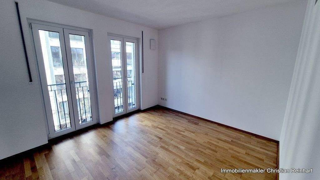 *** 5 Zimmer Wohnung mit 2 TG Stellplätzen und Balkonloggia in 5 Zimmer Wohnung mit 2 TG Stellplätzen und Balkonloggia in Johannis *** – Nürnberg – Vorschaubild 7