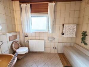 Dreifamilienhaus mit Garage in Offenbach Bieber – 63073 Offenbach am Main – Vorschaubild 8