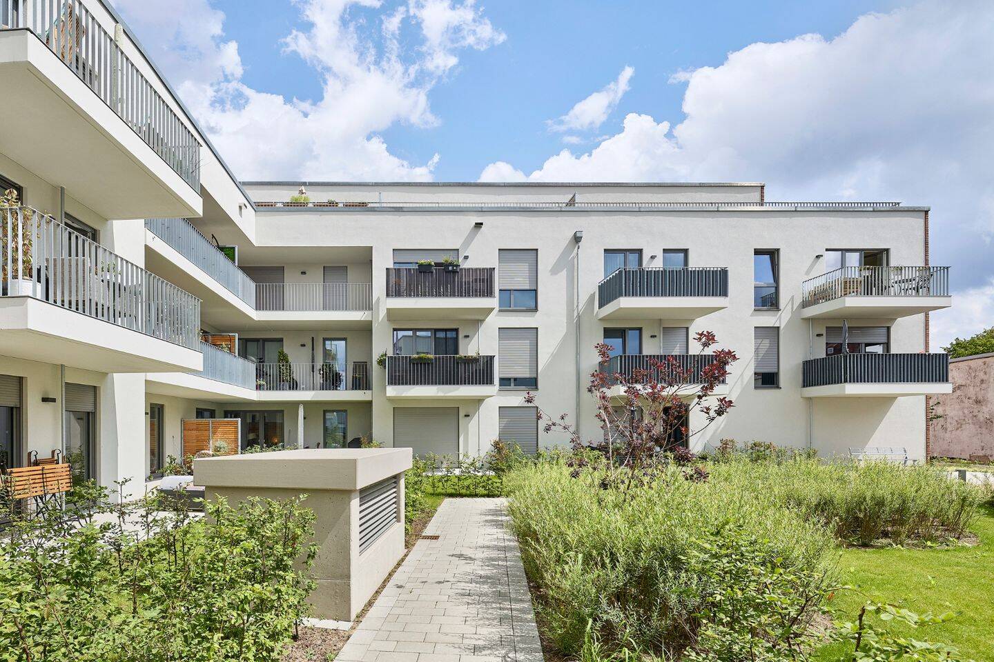 Sofort frei: Moderne 2-Zimmer-Wohnung in der Neuen Meile Lübeck - einziehen & wohlfühlen!