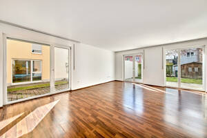PETS ALLOWED IN DUPLEX HOUSE ! 2011, 10 min. 2 Clay, 165 m², 4.5-Room, 3.5-Bed, 2.25-Bath, Garage