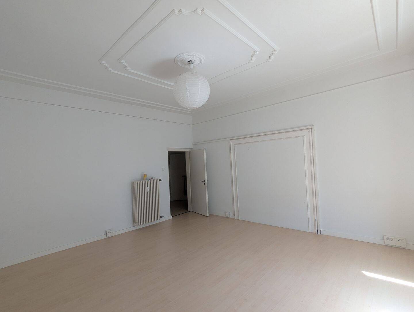 Großzügige 4‑Zimmer‑Altbauwohnung (ca. 140 m²) in der Lenbachstraße – Nürnberg – Vorschaubild 4