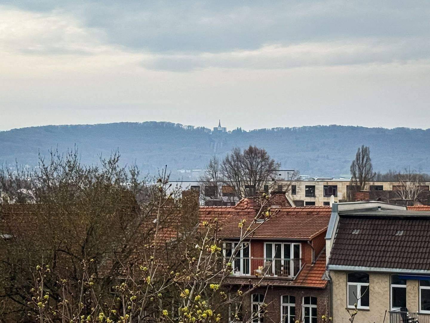 Einzigartige Dachgeschosswohnung im schönen Stadtteil Vorderer Westen - 138 m² Nutzfläche – Kassel – Vorschaubild 9