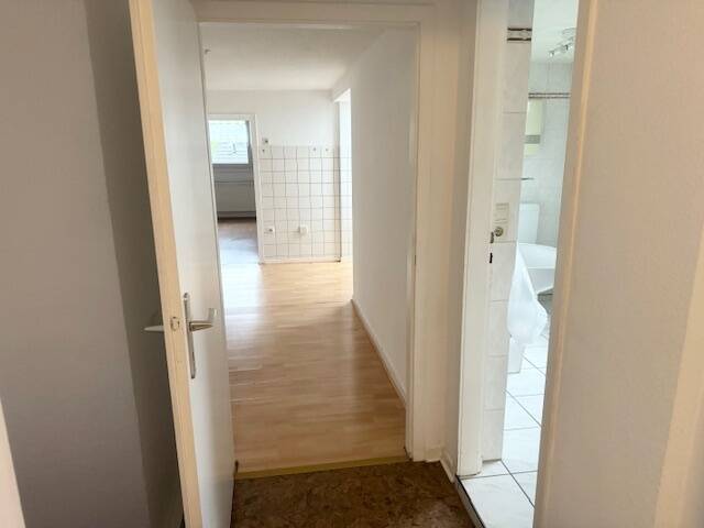 ***Individualistinnen aufgepasst*** Dachgeschoss mit besonderem Charme! – Solingen – Vorschaubild 3