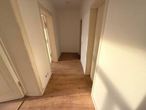 2-Raum-Wohnung mit Einbauküche in Uninähe ! – 39106 Magdeburg – Vorschaubild 3