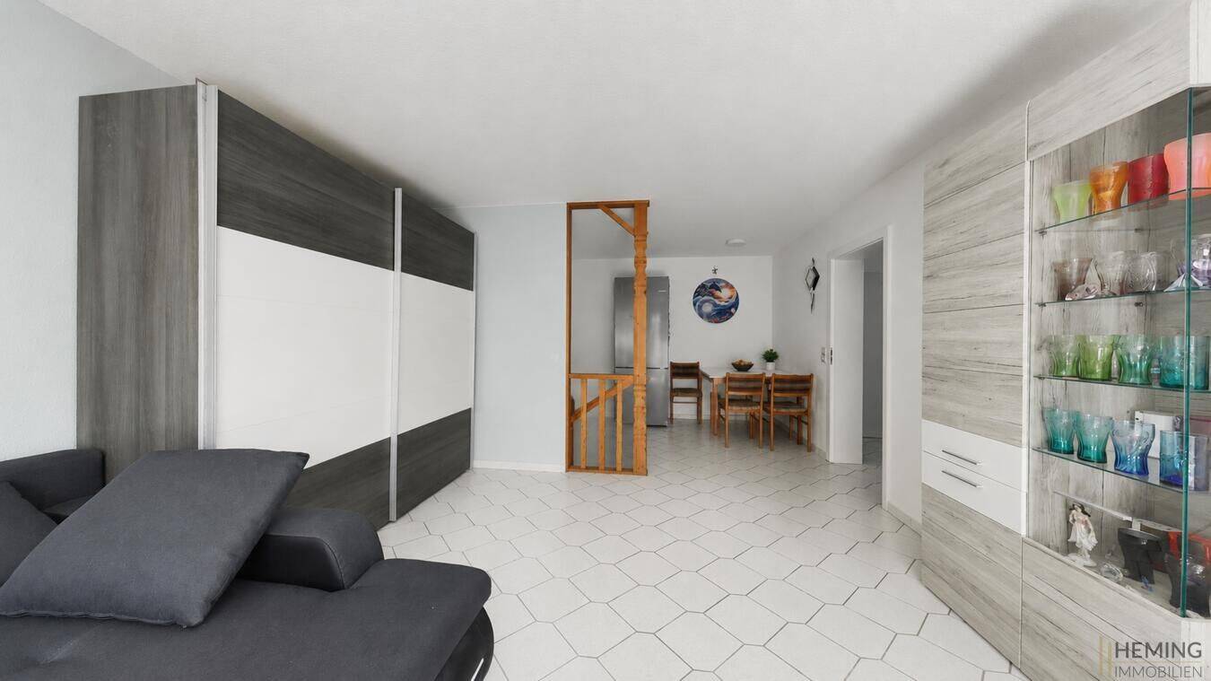 HEMING-IMMOBILIEN - Moderne 2-Zimmer-Eigentumswohnung mit Terrasse, Fußbodenheizung & zwei Stellplätzen in Mommenheim – Mommenheim – Vorschaubild 4
