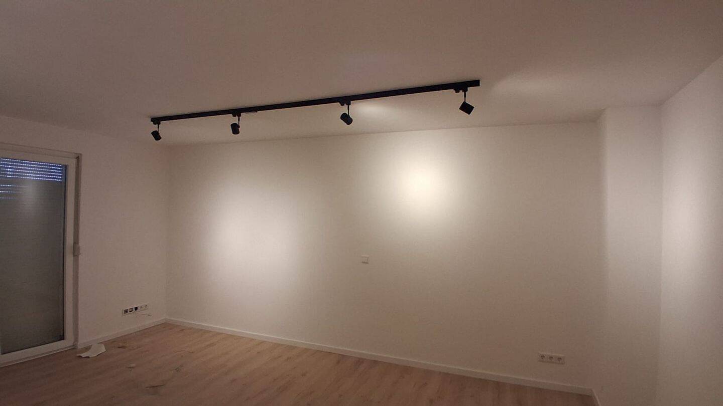 Frisch renoviert! Ihr neues Zuhause? – Düsseldorf – Vorschaubild 6