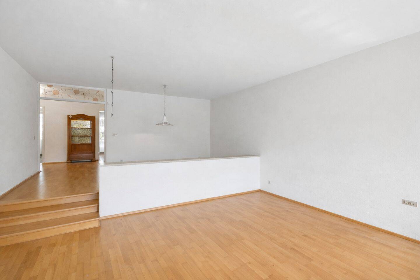 *SOFORT BEZUGSFREI* - Sehr großzügige 4-Zimmer-Wohnung nur 5 Radminuten vom PEP entfernt, Neuperlach – München – Vorschaubild 5