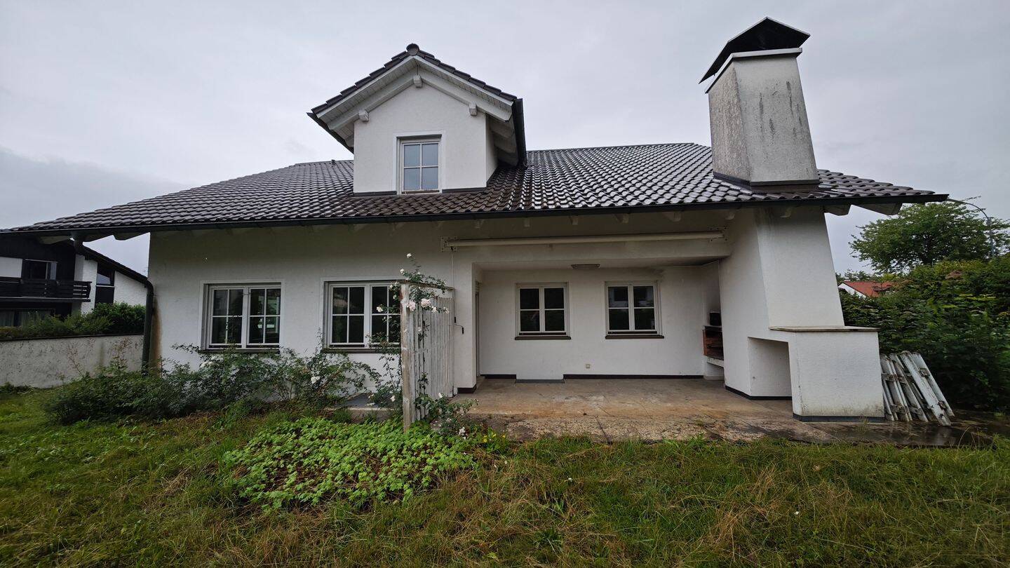 Geräumiges Einfamilienhaus in guter Lage – Ingolstadt – Bild 1 von 9