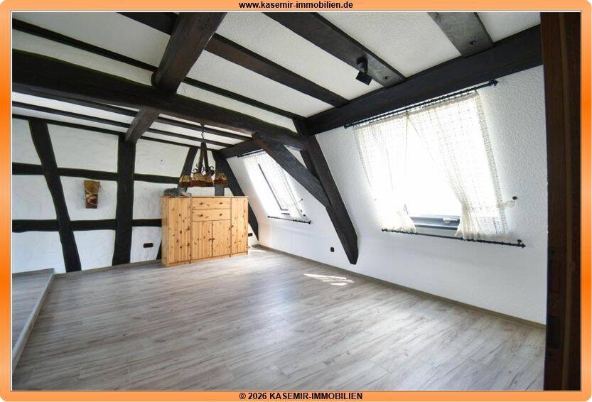 Charmantes Wohnen im denkmalgeschützten Fachwerkhaus von 1739 - Neustraße 3 in Rhens