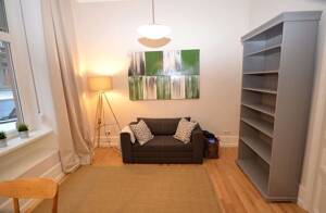 Schöne 4-Zimmer Altbauwohnung mit kleinem Garten und Terrasse. – 60316 Frankfurt am Main – Vorschaubild 9