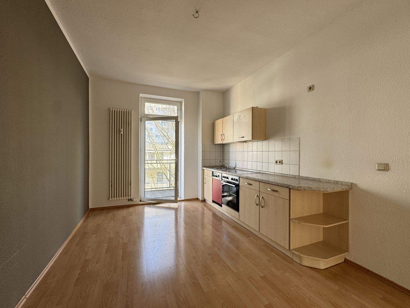 Mietfreie 2-Zimmer-Wohnung in der Rostocker Innenstadt | Balkon | www.LUTTER.net – Rostock – Vorschaubild 2