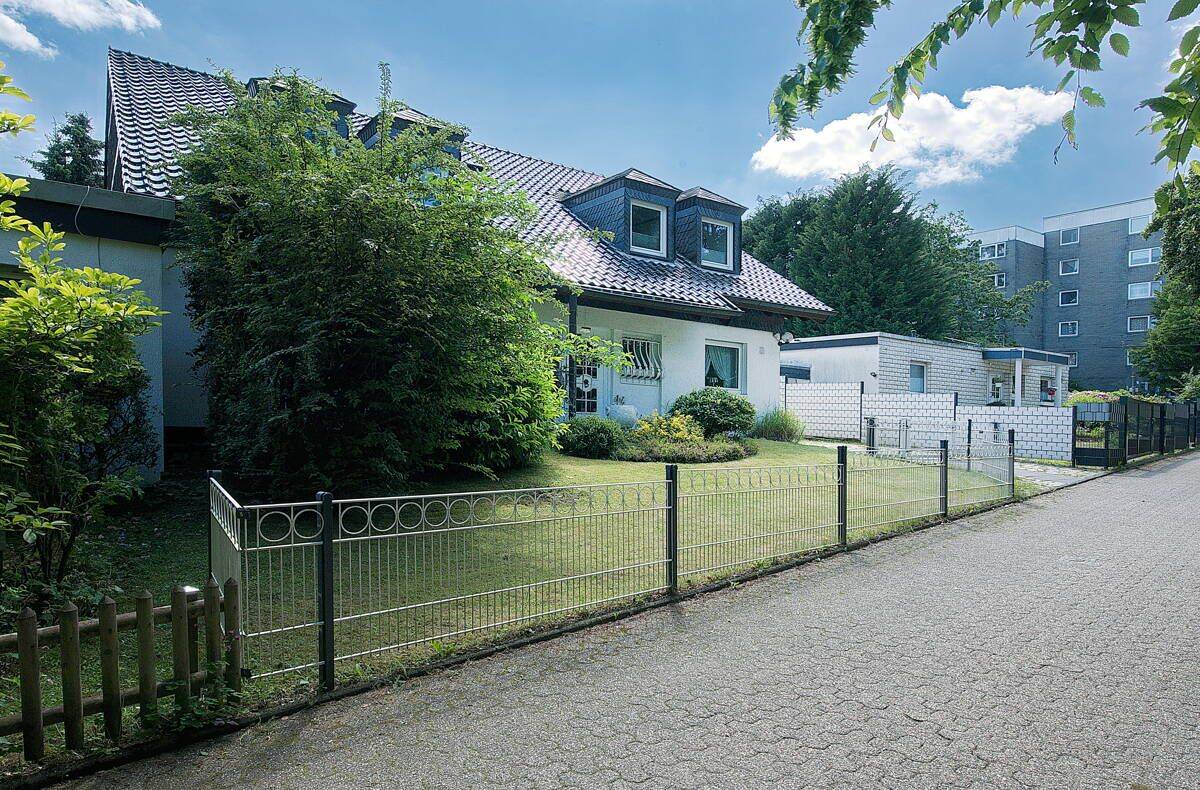 Ein-bis Zweifamilienhaus ruhig gelegen in einer Stichstraße oberhalb eines Wald-und Wandergebietes – Solingen – Vorschaubild 3