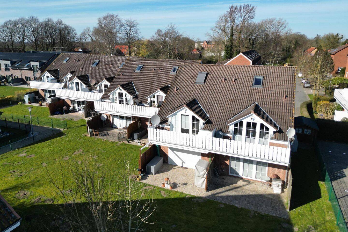 Fangfrisch: Wohnen, wo andere Urlaub machen – Dopelhaushälfte renoviert – Brodersby – Bild 1 von 9