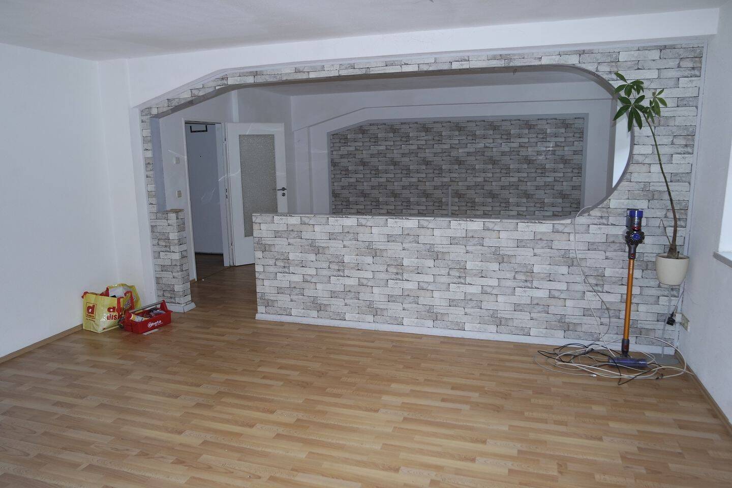 Schönefeld - 4-Raum-Hinterhauswohnung der besonderen Art mit Wanne, Fußbodenheizung & Sonnenterrasse – Leipzig – Vorschaubild 5