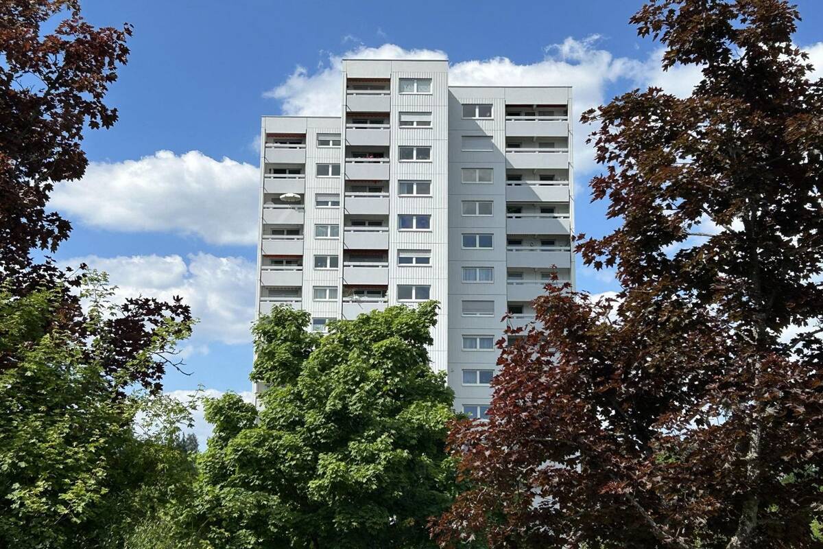 Wohnen mit Ausblick! - Helle 2 ½ bis 3-Zi.-Wohnung! – 70195 Stuttgart – Bild 1 von 9