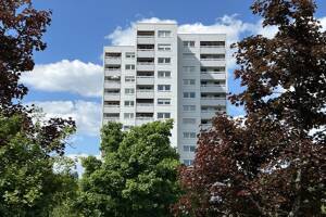 Wohnen mit Ausblick! - Helle 2 ½ bis 3-Zi.-Wohnung!