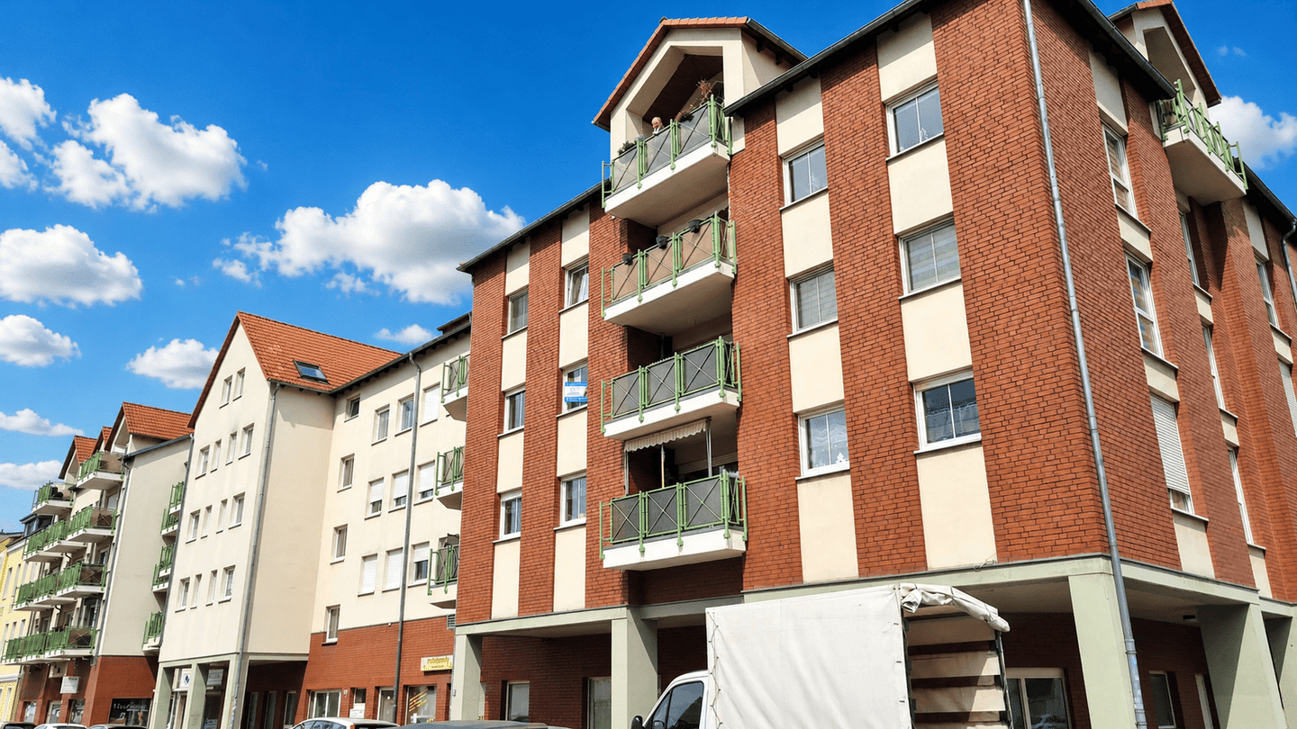 Magdeburg - Neue Neustadt - interessante 2-Wohnung mit Balkon & Stellplatz in gepflegter Wohnanlage – Magdeburg – Vorschaubild 2