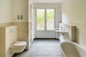 Helle Wohnung mit Aufzug, Balkon & zentrumsnaher Lage im Erstbezug – 7743 Jena – Vorschaubild 5