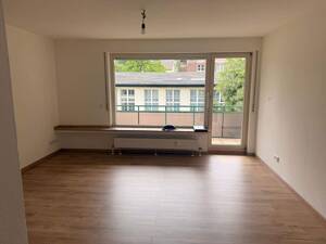 Renovierte schöne 2-Zi.-Whg mit gr. Südost-Balkon mit TG sucht langjähriges Mieterpaar – 1187 Dresden – Vorschaubild 6