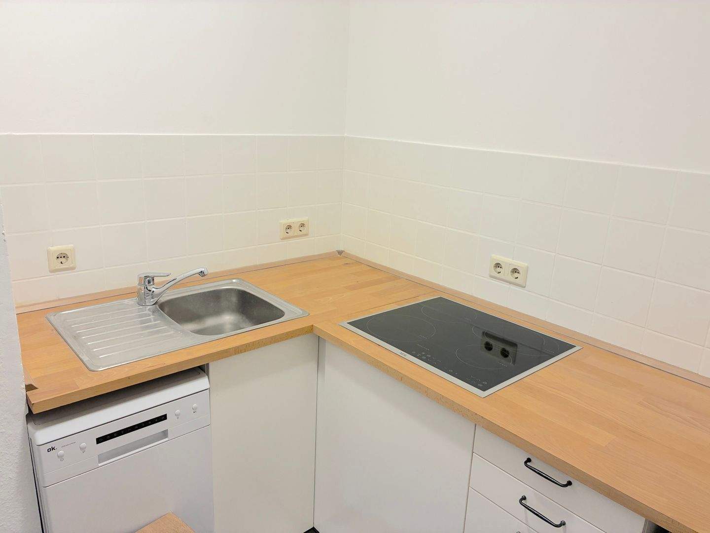 Helle modernisierte 2-Zimmerwohnung mit Aufzug und PKW Stellplatz – Berlin – Vorschaubild 8