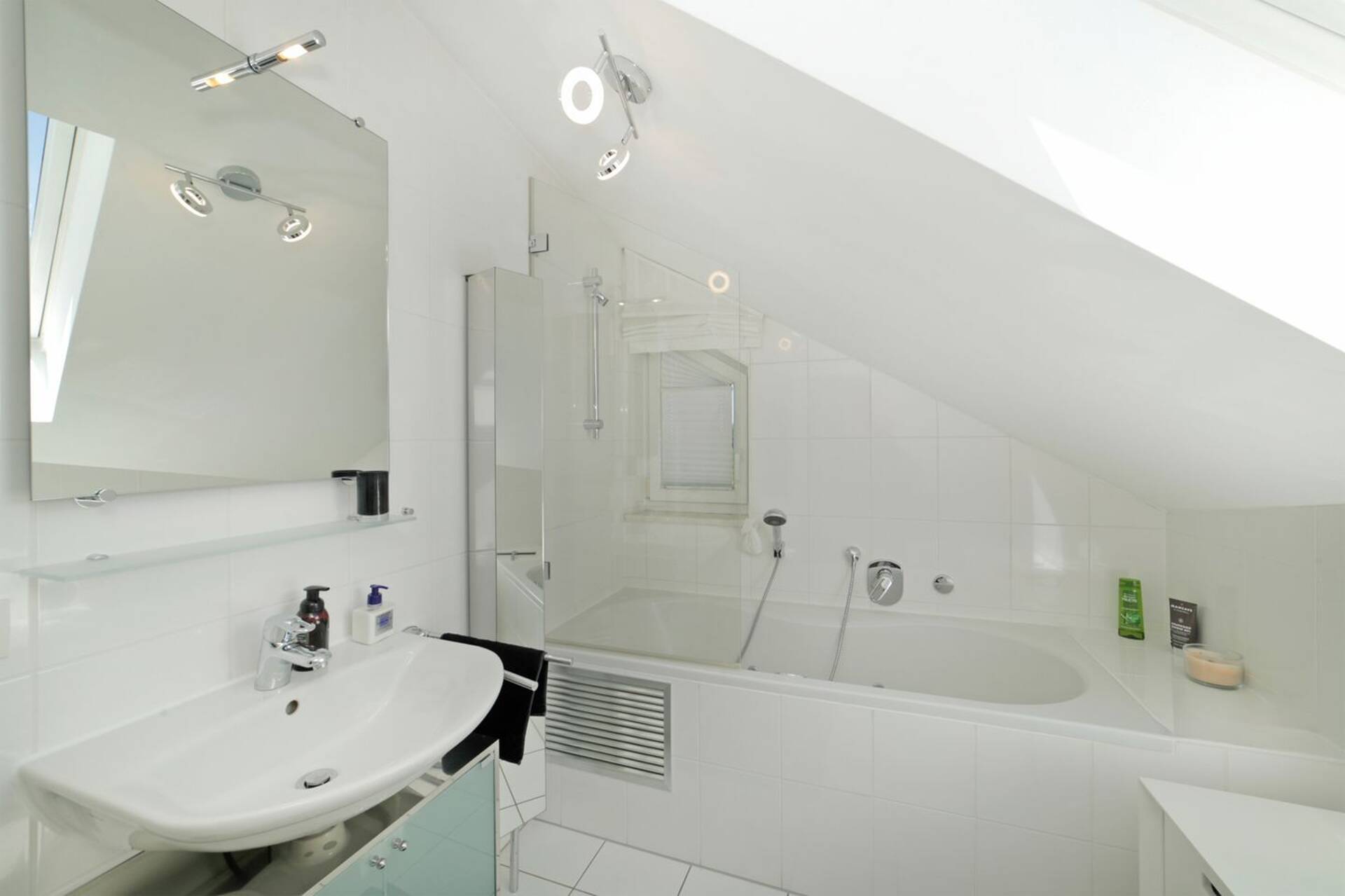 Haus in 82049 Pullach im Isartal mit 263 m² kaufen
