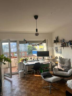 BEZUGSFREI - Zentral wohnen in Freiburg: 3 Zimmer mit Aufzug, zwei Balkonen und Stellplatz – 79110 Freiburg im Breisgau – Vorschaubild 4