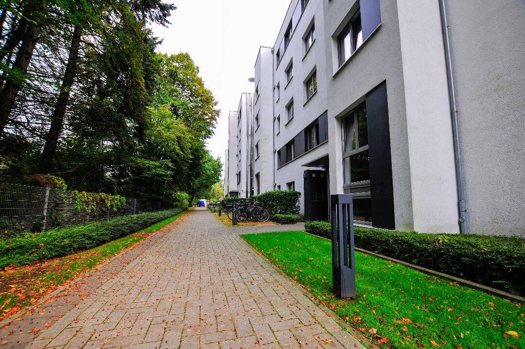 Gepflegte 3-Zimmer-Wohnung mit ruhiger Innenhof-Terrasse & Zoo-Nähe – Hamburg – Vorschaubild 2