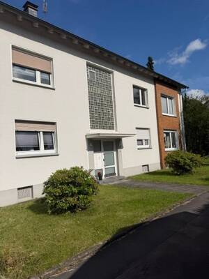 3,5 Raum Wohnung im 6-Familienhaus neu renoviert in Gelsenkirchen Schaffrath ruhige Wohnlage