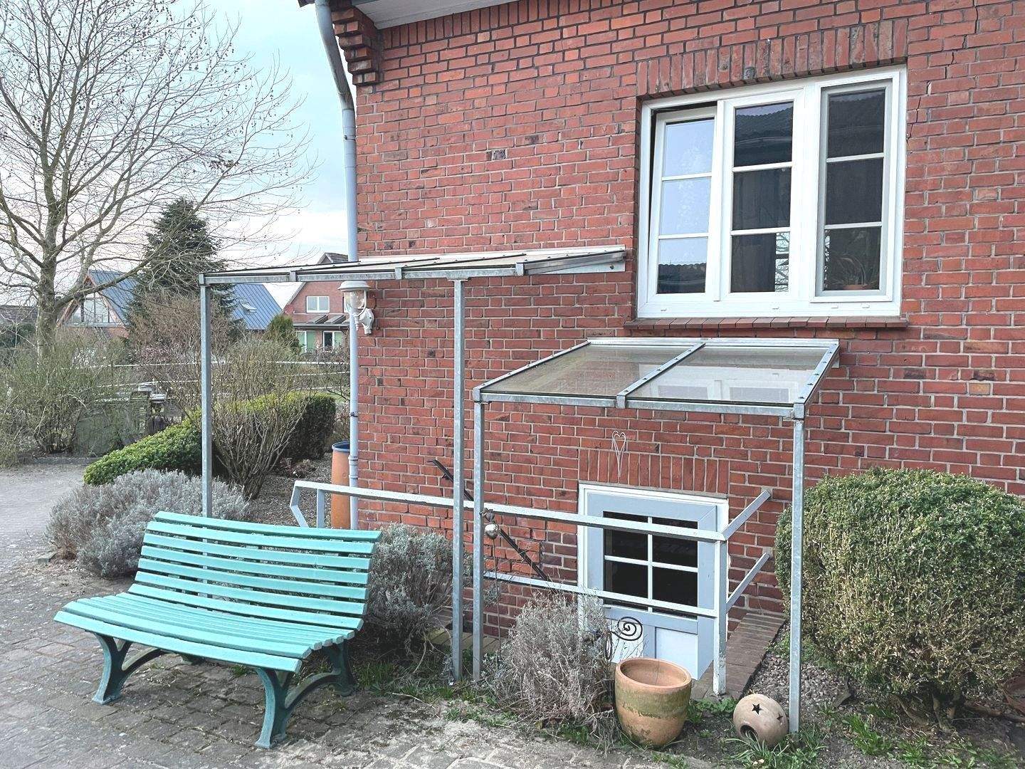 Vermietung einer 3 Zimmer Wohnung im Gutshaus-Anbau, EG und DG, ca. 82,2 m² Wohn- und Nutzfläche mit West- Balkon in 21129 Hamburg-Francop – Hamburg – Vorschaubild 9
