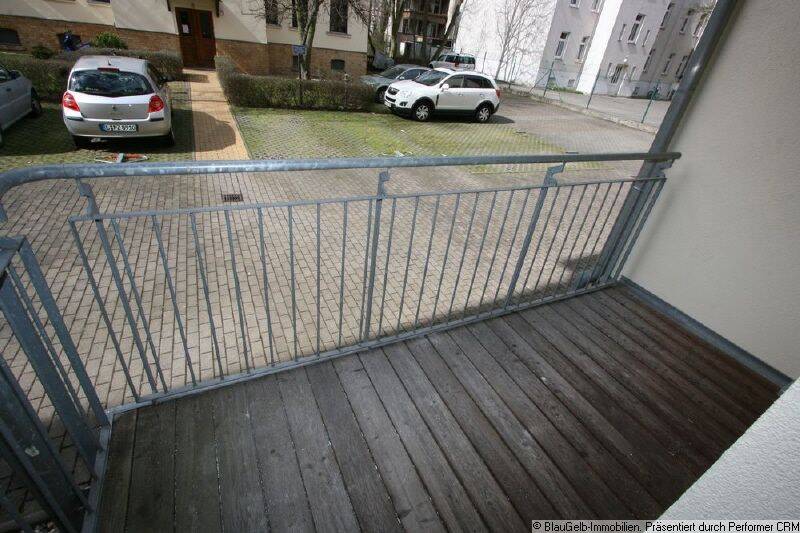 Hell & schicke Wohnung mit Balkon, tolle Ausstattung, Pkw-Stellplatz im Hof – Leipzig – Vorschaubild 2