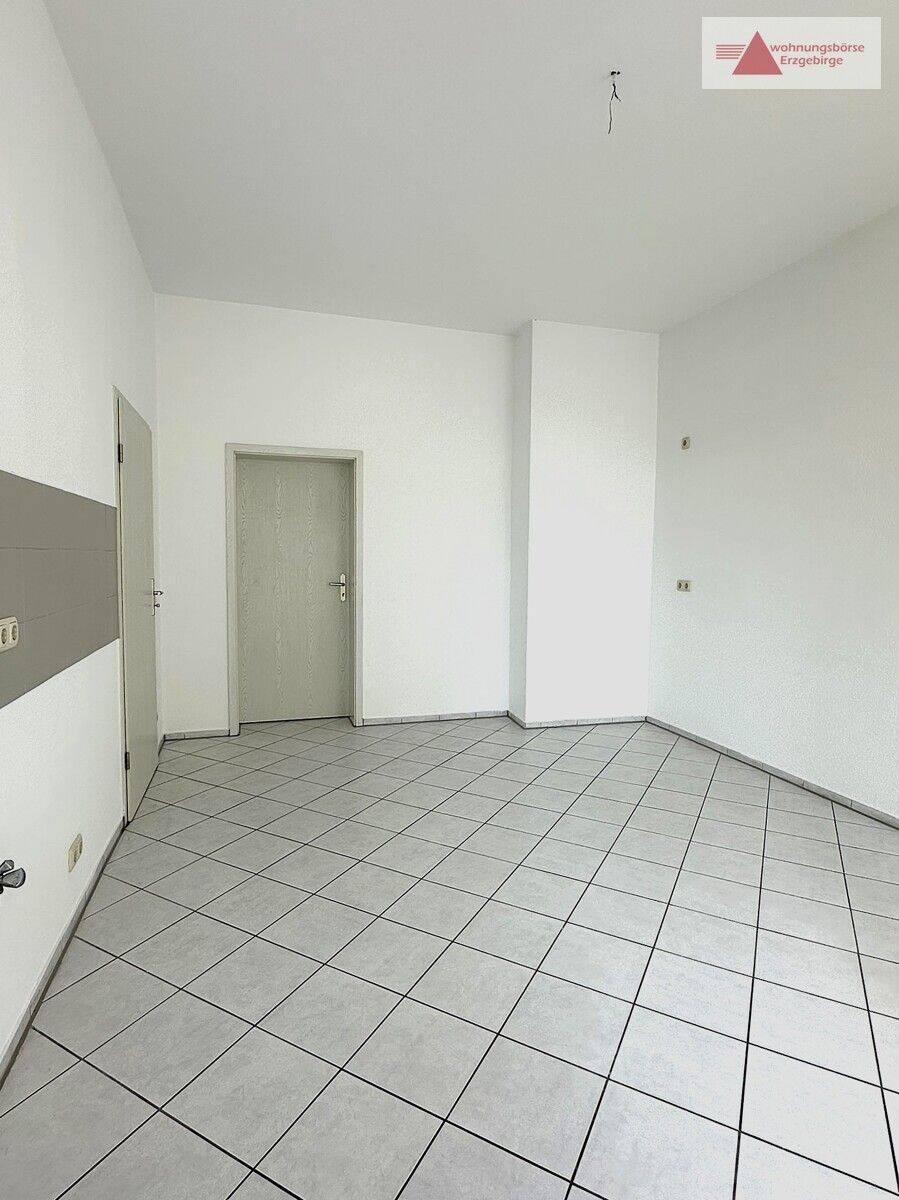 Attraktive 2-Raum-Wohnung mit großzügiger Küche und viel Tageslicht – Chemnitz – Vorschaubild 5