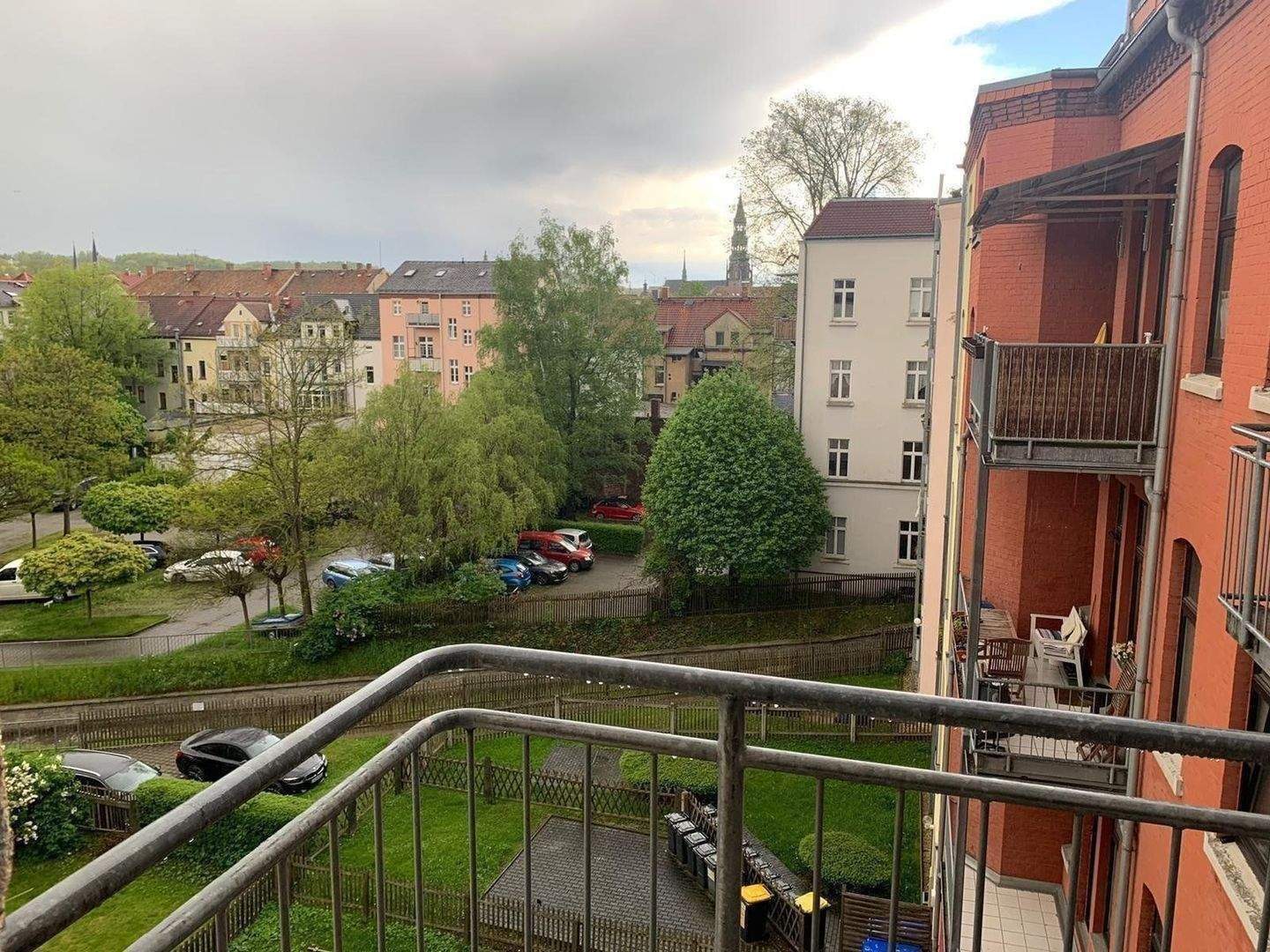 Erstbezug nach Sanierung / super schicke Einbauküche – Zwickau – Vorschaubild 3