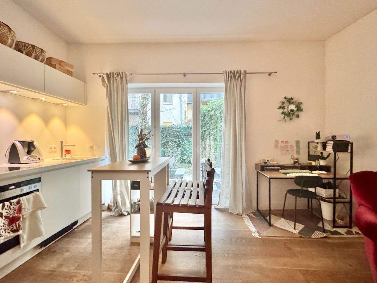 WOHNZIMMER MIT LOFT-CHARAKTER - GEMÜTLICHE TERRASSE - URBANER LIFESTYLE IN BELIEBTER KIEZ-LAGE! – Berlin – Vorschaubild 9