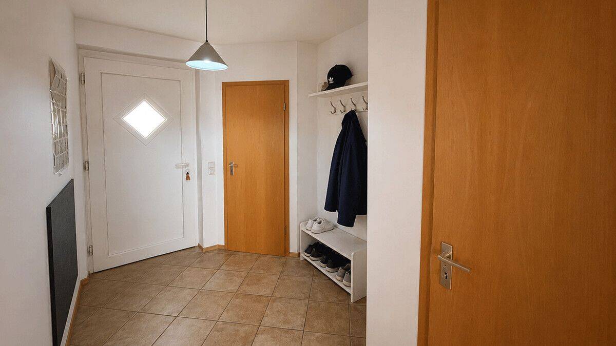 Familienfreundliches Reihenmittelhaus mit Garten, Carport und Keller in Duisburg-Rumeln-Kaldenhausen – Duisburg – Vorschaubild 6