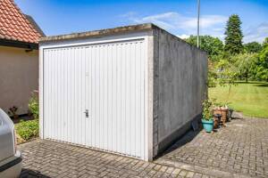Einfamilienhaus mit großzügigem Grundstück und Garage in beliebter Lage von Bremen Fähr-Lobbendorf – 28755 Bremen – Vorschaubild 2