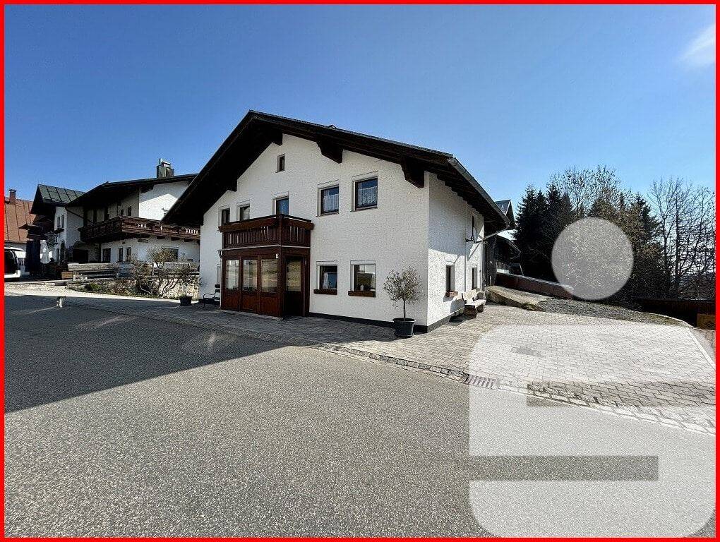 Einfamilienhaus mit Scheune in 94158 Philippsreut