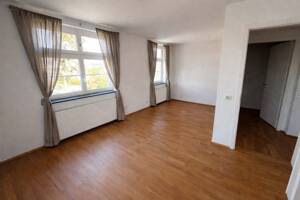 DACHGESCHOSS - MAISONETTE IN ZWEIFAMILIENHAUS MIT GARTENANTEIL – 1069 Dresden – Vorschaubild 7