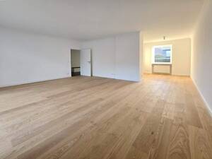 SANIERTES WOHN-UND GESCHÄFTSHAUS MIT 1 WE UND 2 GE IN HAMBURG-SASEL – 22393 Hamburg – Vorschaubild 3