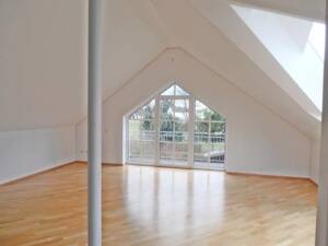 4 Zimmer-Wohnung mit Tageslichtbad und Balkon – 85051 Ingolstadt – Vorschaubild 4